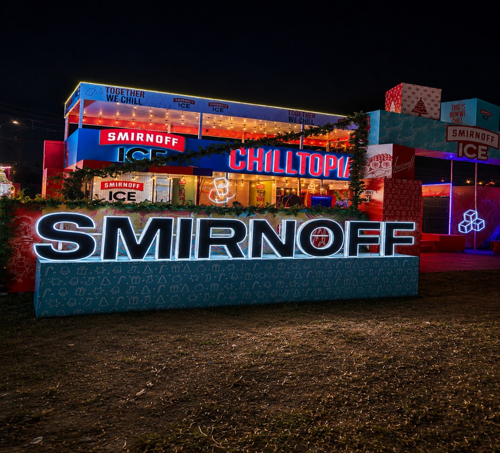 Smirnoff Ice CHILLTOPIA branded experiential build